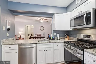 169 A Bradford Court, Mount Laurel, NJ 08054 - Photo 4