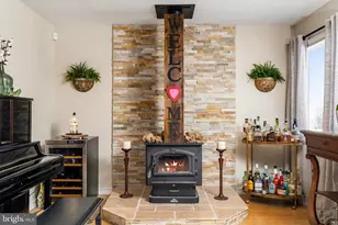 387 Chesterfield Jacobstown Rd, Wrightstown, NJ 08562 - Photo 4