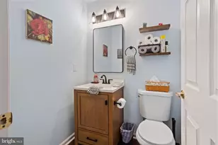 3907 Saxony Dr, Mount Laurel, NJ 08054 - Photo 4