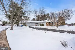 100 Evergreen Dr, Willingboro, NJ 08046 - Photo 8