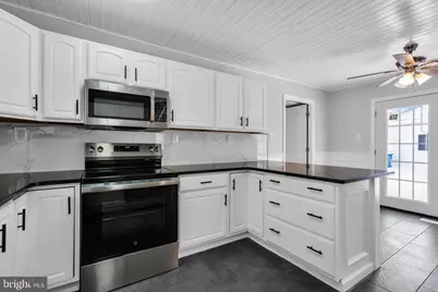 100 Evergreen Drive, Willingboro, NJ 08046 - Photo 22