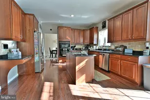 114 Connor Ct, Burlington, NJ 08016 - Photo 16