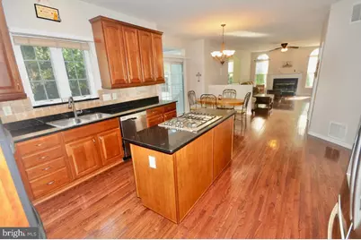 114 Connor Court, Burlington, NJ 08016 - Photo 4