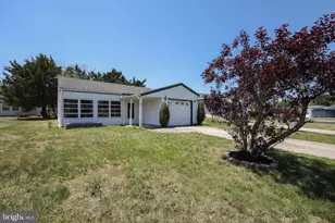 87 Huntington Dr, Southampton, NJ 08088 - Photo 4