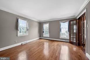 200 Laurel Ln, Mount Laurel, NJ 08054 - Photo 4