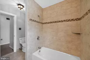 200 Laurel Ln, Mount Laurel, NJ 08054 - Photo 20