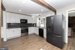 5 Summer Ave, Burlington, NJ 08016 - Photo 8