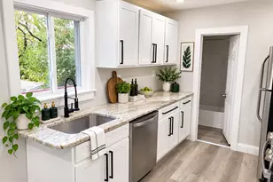 212 Warren St, Beverly, NJ 08010 - Photo 10