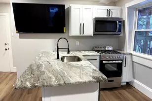 212 Warren St, Beverly, NJ 08010 - Photo 1