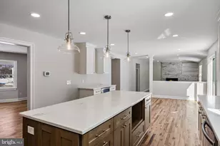 212 Diane Ave, Delran, NJ 08075 - Photo 2