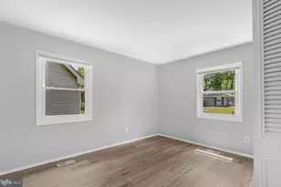 20 Executive Ln, Willingboro, NJ 08046 - Photo 12