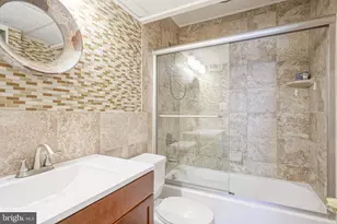 25 S Church Rd, Maple Shade, NJ 08052 - Photo 14