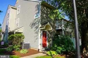 2302 Yarmouth Ln, Mount Laurel, NJ 08054 - Photo 2