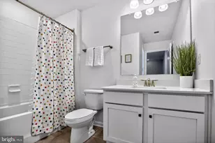 104 Levis Dr, Mount Holly, NJ 08060 - Photo 12