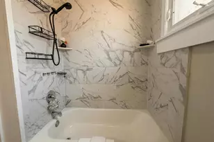 77 Railroad Ave, Florence, NJ 08554 - Photo 16