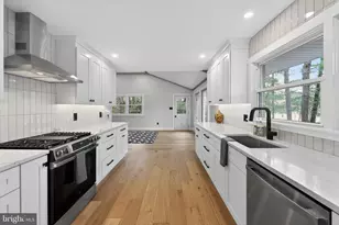 113 W Centennial Dr, Medford, NJ 08055 - Photo 6