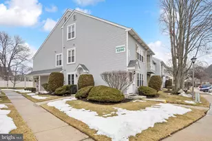 5203 Adelaide Dr, Mount Laurel, NJ 08054 - Photo 2