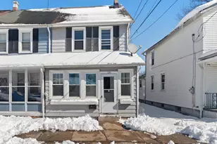 109 Thompson St, Burlington, NJ 08016 - Photo 1