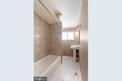 109 Thompson Street, Burlington, NJ 08016 - Photo 14