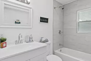 229 W Broad St, Burlington, NJ 08016 - Photo 16