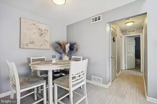 102B Sedgefield Dr, Mount Laurel, NJ 08054 - Photo 6