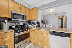 102B Sedgefield Dr, Mount Laurel, NJ 08054 - Photo 8