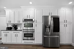 4304 Bridgeboro Rd, Moorestown, NJ 08057 - Photo 8