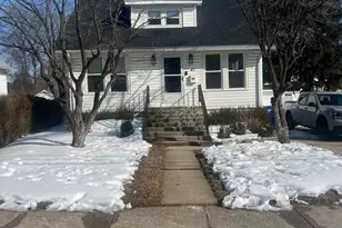 47 S Lippincott Ave, Maple Shade, NJ 08052 - Photo 1