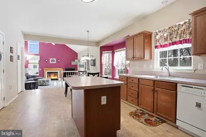 19 Sunflower Circle, Burlington, NJ 08016 - Photo 8