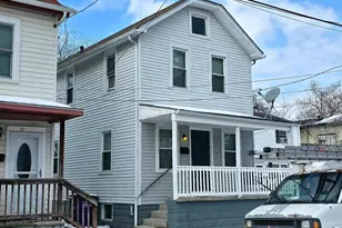 213 Laurel St, Beverly, NJ 08010 - Photo 1