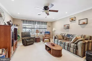 24 St Davids Pl, Southampton, NJ 08088 - Photo 8