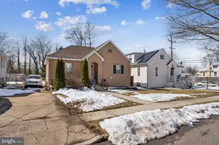 206 S Maple Ave, Maple Shade, NJ 08052 - Photo 2