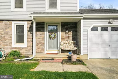 10 Carlyle Drive, Wrightstown, NJ 08562 - Photo 4