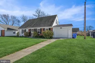 4 Hamilton Ln, Willingboro, NJ 08046 - Photo 2