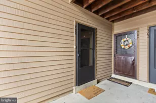 705 Woodhollow Dr, Marlton, NJ 08053 - Photo 2