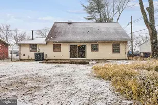 21 Glenview Ln, Willingboro, NJ 08046 - Photo 28