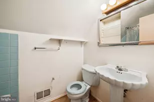21 Glenview Ln, Willingboro, NJ 08046 - Photo 10