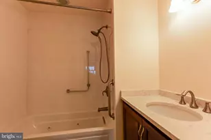 25 Scarborough Way, Southampton, NJ 08088 - Photo 18