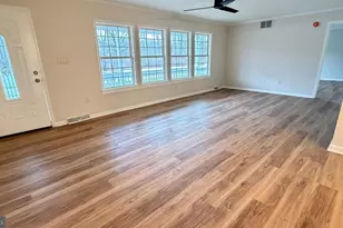229 Washington St, Fieldsboro, NJ 08505 - Photo 12