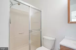 605 Woodchip Rd, Lumberton, NJ 08048 - Photo 8