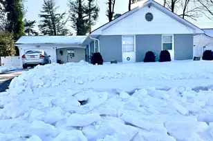 26 Bayberry Ln, Willingboro, NJ 08046 - Photo 1