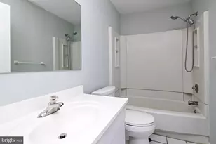 211 Woodhollow Dr, Marlton, NJ 08053 - Photo 32