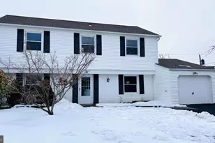 38 Patriot Ln, Willingboro, NJ 08046 - Photo 2