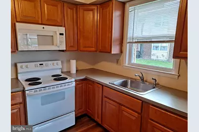 2 Florence Tollgate, Florence, NJ 08518 - Photo 1
