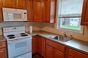 2 Florence Tollgate Pl, Burlington, NJ 08016 - Photo 1