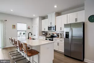 19 Rosemary Wy, Mount Laurel, NJ 08054 - Photo 8