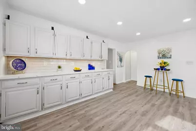 61 S Maple Avenue, Maple Shade, NJ 08052 - Photo 18