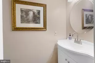 125 Sharrow Ln, Mount Laurel, NJ 08054 - Photo 14