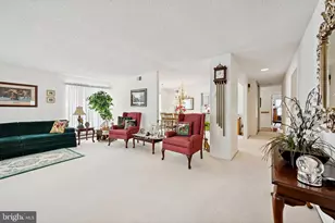 180 Buckingham Dr, Southampton, NJ 08088 - Photo 4