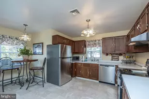 4 Narberth Pl, Southampton, NJ 08088 - Photo 8